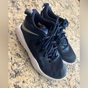 NIKE Zoom Basketball Shoe (New)